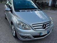 Usata Mercedes B200 108 CV (79 kW) 2009 Grigio Monovolume
