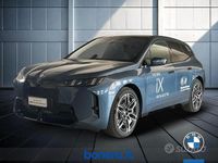 Usata BMW iX M Sport 300 kW (408 CV) 2025 Blu SUV