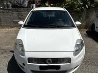 Usata Fiat Grande Punto 75 CV (55 kW) 2008 Bianco Utilitaria