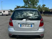 Usata Mercedes A180 116 CV (85 kW) 2011 Grigio Berlina