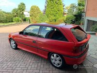 Usata Opel Astra Sport 101 CV (74 kW) 1997 Rosso Berlina