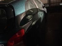 Usata Toyota Yaris 69 CV (50 kW) 2007 Verde Utilitaria