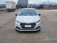 Usata Peugeot 208 GT 102 CV (75 kW) 2019 Bianco Utilitaria