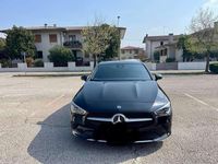 Usata Mercedes CLA200 150 CV (110 kW) 2021 Nero Station wagon