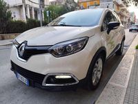 Usata Renault Captur 90 CV (66 kW) 2015 Beige SUV