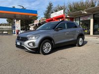 Usata VW T-Roc Life 150 CV (110 kW) 2022 Argento / tetto nero SUV