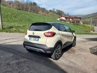 Usata Renault Captur 90 CV (66 kW) 2016 Beige SUV
