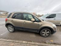 Usata Fiat Sedici 120 CV (88 kW) 2008 Grigio SUV