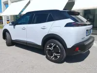 Usata Peugeot 2008 GT 130 CV (95 kW) 2024 Bianco SUV