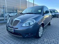 Usata Lancia Ypsilon 75 CV (55 kW) 2011 Grigio Utilitaria