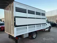 Usata Iveco Daily 125 CV (91 kW) 2002 Bianco
