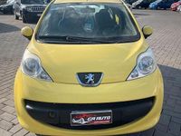 Usata Peugeot 107 54 CV (39 kW) 2007 Giallo Utilitaria