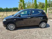 Usata Lancia Ypsilon 85 CV (62 kW) 2014 Nero Utilitaria