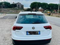 Usata VW Tiguan Business 150 CV (110 kW) 2017 Bianco SUV