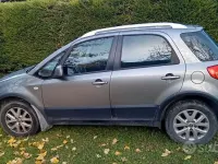Usata Fiat Sedici Dynamic 120 CV (88 kW) 2011 Grigio SUV