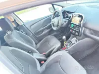 Usata Renault Clio 75 CV (55 kW) 2018 Bianco Station wagon