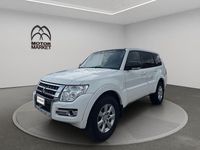Usata Mitsubishi Pajero Intense 190 CV (139 kW) 2016 Bianco SUV