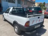 Usata Fiat Strada 69 CV (50 kW) 2000 Bianco Pick-up