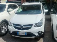 Usata Opel Karl Rocks 75 CV (55 kW) 2019 Bianco Utilitaria