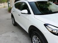 Usata Hyundai Tucson Xpossible 141 CV (103 kW) 2016 Bianco SUV