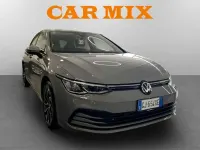 Usata VW Golf VIII Life 110 CV (80 kW) 2022 Grigio Berlina