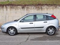 Usata Ford Focus Zetec 116 CV (85 kW) 2002 Grigio Berlina