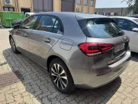 Usata Mercedes A250 Business 160 CV (117 kW) 2021 Grigio montagna Berlina