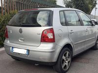 Occasion VW Polo Trendline 75 ch (55 kW) 2004 Argent Citadine