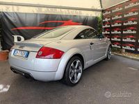 Usata Audi TT 179 CV (131 kW) 2002 Grigio Coupé