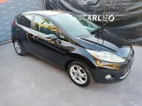 Usata Ford Fiesta Titanium 97 CV (71 kW) 2012 Nero Berlina