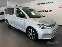 Usado VW Caddy Maxi Style 122 CV (89 kW) 2021 Gris Monovolumen