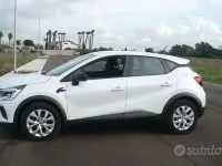 Usata Renault Captur Intens 101 CV (74 kW) 2021 Bianco SUV