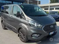 Usata Ford Tourneo Custom Titanium X 185 CV (136 kW) 2020 Grigio Furgone