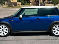 Usata Mini Cooper 116 CV (85 kW) 2002 Blu Utilitaria