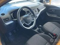 Usata Kia Picanto City 66 CV (48 kW) 2017 Giallo Utilitaria
