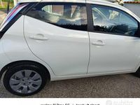Usata Toyota Aygo Business Edition 69 CV (50 kW) 2018 Bianco Utilitaria