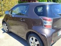Käytetty Toyota iQ 68 HP (50 kW) 2009 Violetti Viistoperä