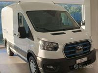 Begagnad Ford E-Transit Trend 197 kW (269 HK) 2024 Vit Van