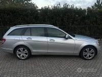Usata Mercedes C320 224 CV (164 kW) 2010 Grigio Station wagon