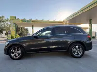 Usata Mercedes GLC220 194 CV (142 kW) 2021 Grigio vulcano SUV