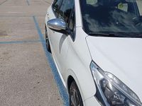 Usata Peugeot 208 GT-line 110 CV (80 kW) 2016 Utilitaria