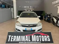 Usata Opel Astra Enjoy 90 CV (66 kW) 2007 Bianco Berlina