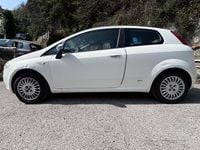 Usata Fiat Grande Punto Dynamic 65 CV (47 kW) 2008 Bianco Utilitaria