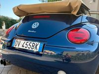 Usata VW Beetle Cabriolet 150 CV (110 kW) 2004 Blu Cabrio