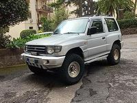 Usata Mitsubishi Pajero 100 CV (73 kW) 1999 Grigio SUV