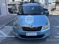 Usata Skoda Roomster Style 75 CV (55 kW) 2011 Bluazzurro Monovolume