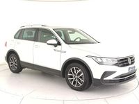 Usata VW Tiguan Life 122 CV (89 kW) 2022 Bianco SUV