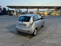 Usata Lancia Ypsilon 69 CV (50 kW) 2012 Grigio Utilitaria