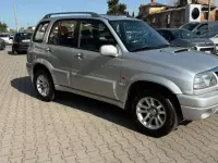 Usata Suzuki Grand Vitara 109 CV (80 kW) 2005 Argento SUV