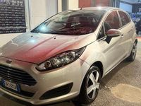 Usata Ford Fiesta Business Edition 75 CV (55 kW) 2014 Grigio Berlina